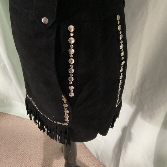 Italian black suede skort by Maje - Picture 2 of 4